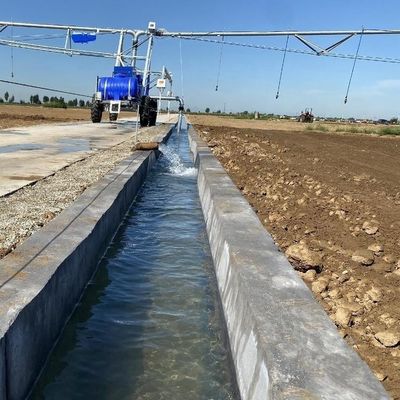 30 hectares Fermes Système d'irrigation pivot avec faible consommation d'énergie et de matériaux métalliques