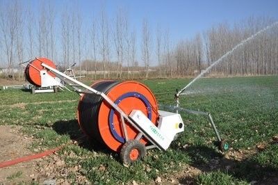 86 kg Système d'irrigation réglable avec tuyau de pulvérisation et bobine Puissant et polyvalent Solution d'arrosage automatique avancée Truss IoT
