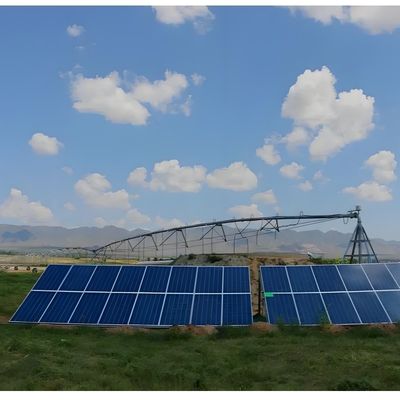 Centre pivot Combinaison de la technologie et de l'agriculture avec une surveillance à distance
