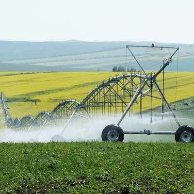 Améliorez votre système d'irrigation de pointe 16,8 cm de diamètre Efficacité d'irrigation à déplacement latéral pour un rendement inégalé