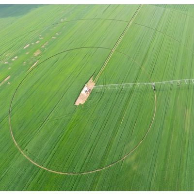 230 KG SYSTÈME D'IRRIGATIONPivot central pour les opérations agricoles Réduire la consommation d'eau