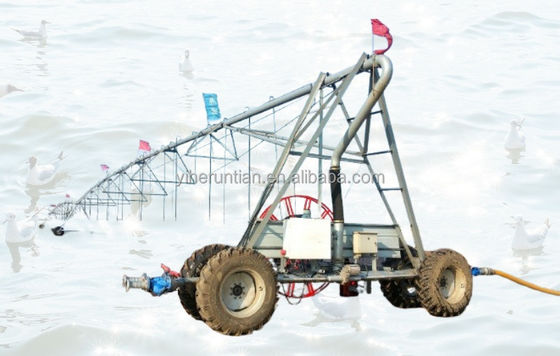 3800 KG Agriculture Automatique à déplacement latéral linéaire Système d'irrigation de jardin Deux/Quatre roues Version au profit de votre ferme