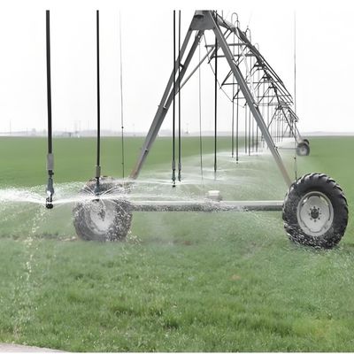 Économie d'énergie et rigidité élevée Système d'irrigation pivoté central agricole pour les exploitations agricoles de 1 à 100 hectares Remorquage latéral mobile