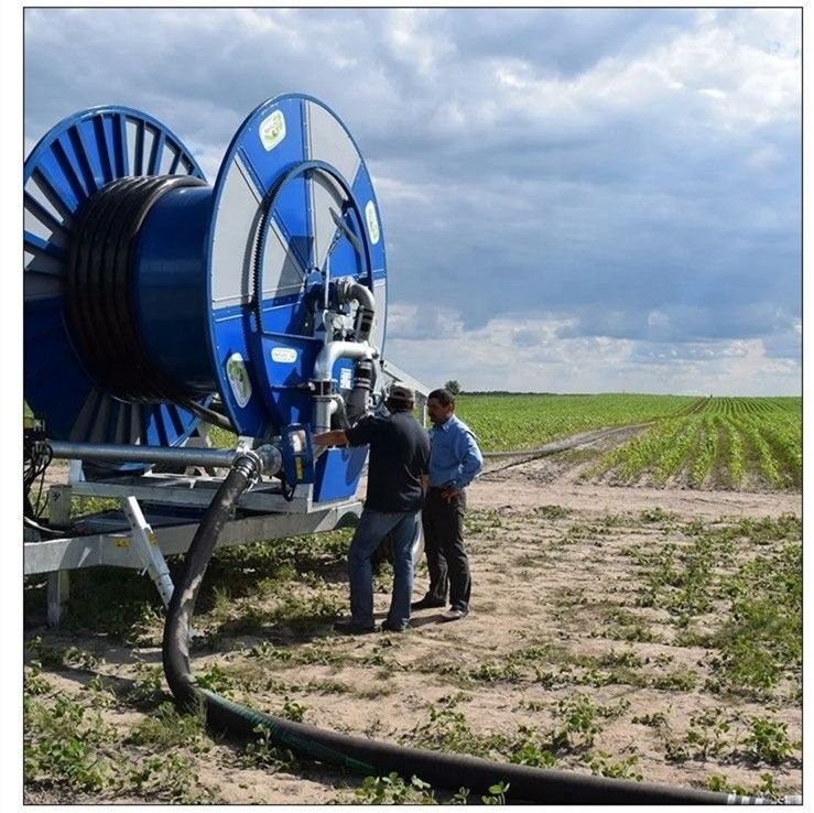 Facile à entretenir Système d'irrigation de machines agricoles pour 10 20 50 100 hectares Ferme Capacité 3800 kg