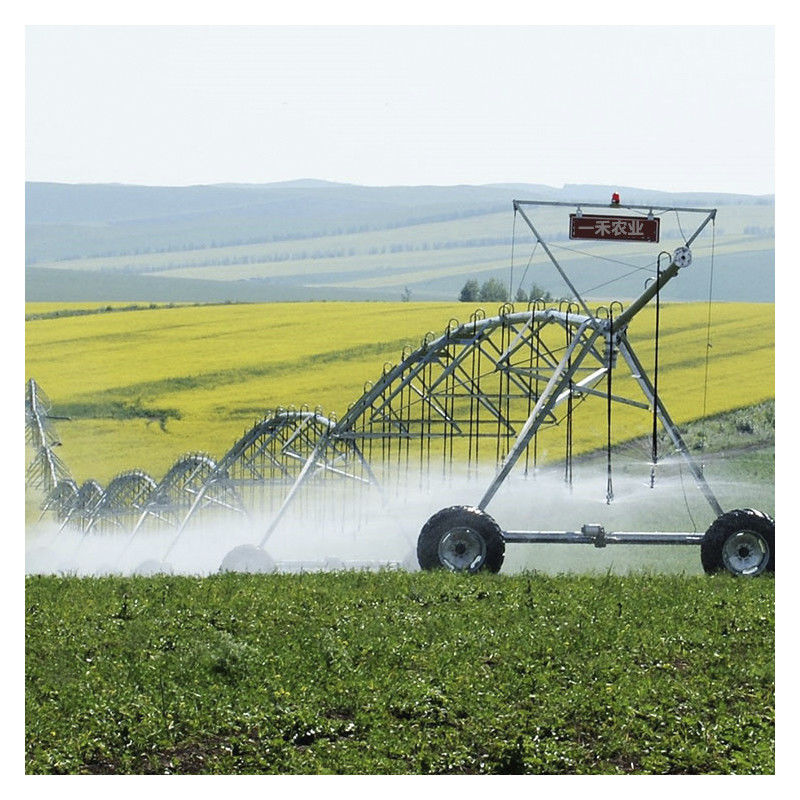 Équipement d'irrigation agricole Pivotes centrales pour améliorer l'efficacité de l'arrosage des cultures agricoles et de la pulvérisation d'engrais