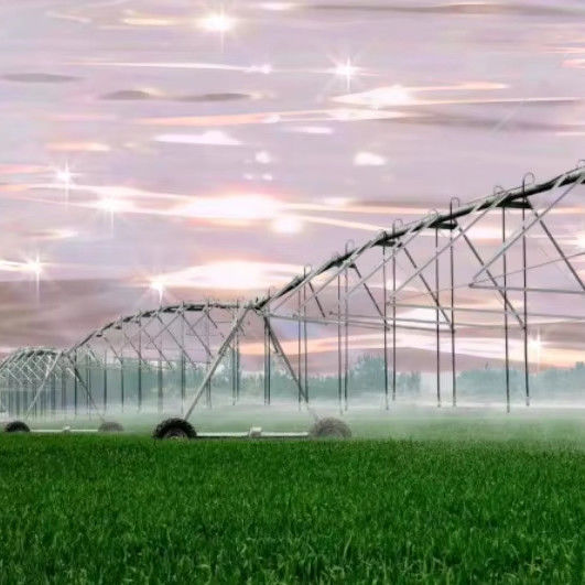 Le pivot du centre solaire automatique assure l'humidité des fermes et soutient l'agriculture avec des performances optimales 30 pouces de diamètre