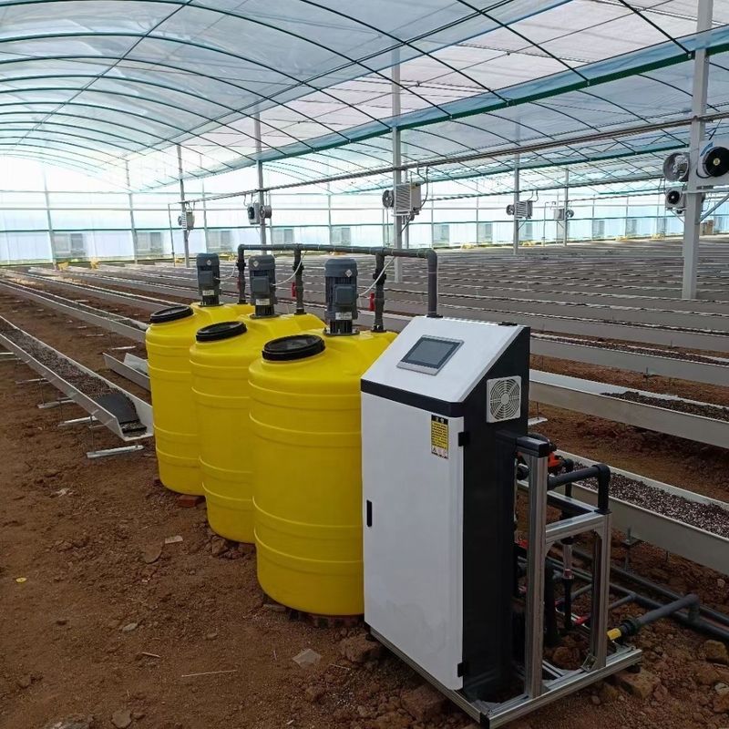 Machine intégrée à l'engrais et à l'eau 80 kg équipement d'irrigation goutte à goutte pour arroser les vergers agricoles