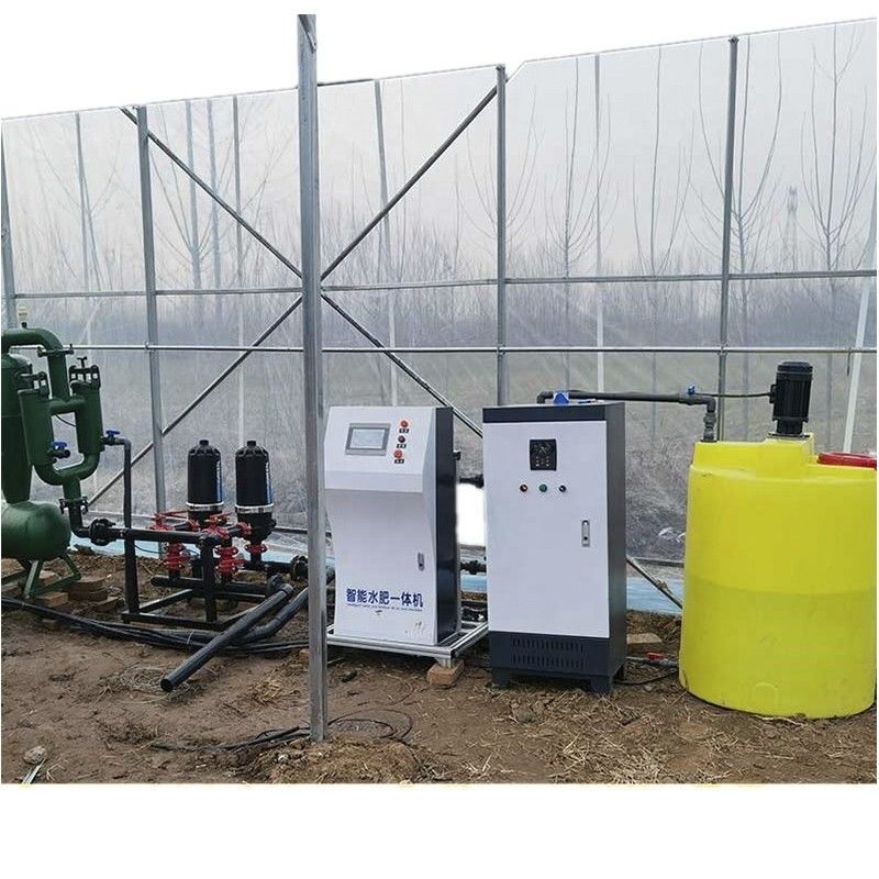Cultivation sans sol Irrigation par goutte à goutte intelligente Machine intégrée d'eau et d'engrais avec un matériau métallique 80 kg Capacité