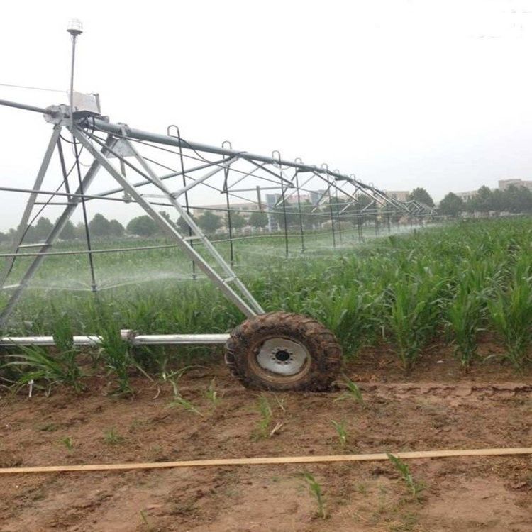 Centre de surveillance à distance Équipement d'irrigation pivot pour les systèmes d'irrigation agricoles de 2000 kg par les machines agricoles
